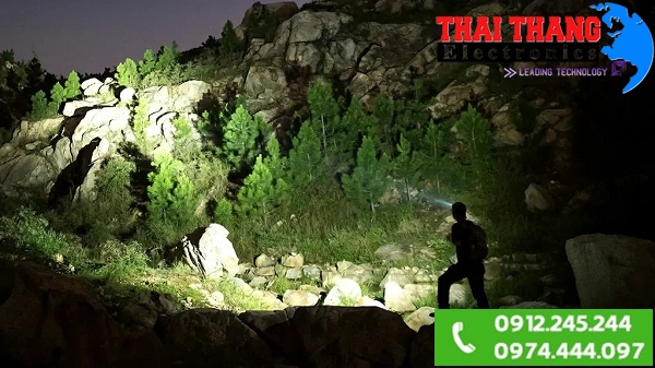 den20pin20deo20dau20chieu20rong20trustfire20hl3r